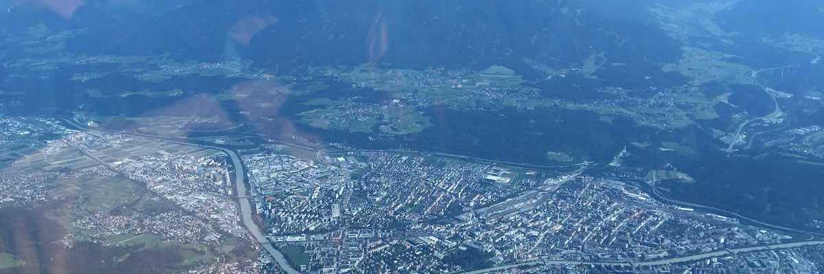 Flugwegposition um 13:51:54: Aufgenommen in der Nähe von Innsbruck, Österreich in 2621 Meter